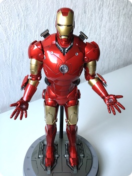 Iron Man Diecast Version by Hot Toys